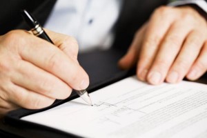 Hợp đồng lao động giữa người sử dụng lao động và người lao động